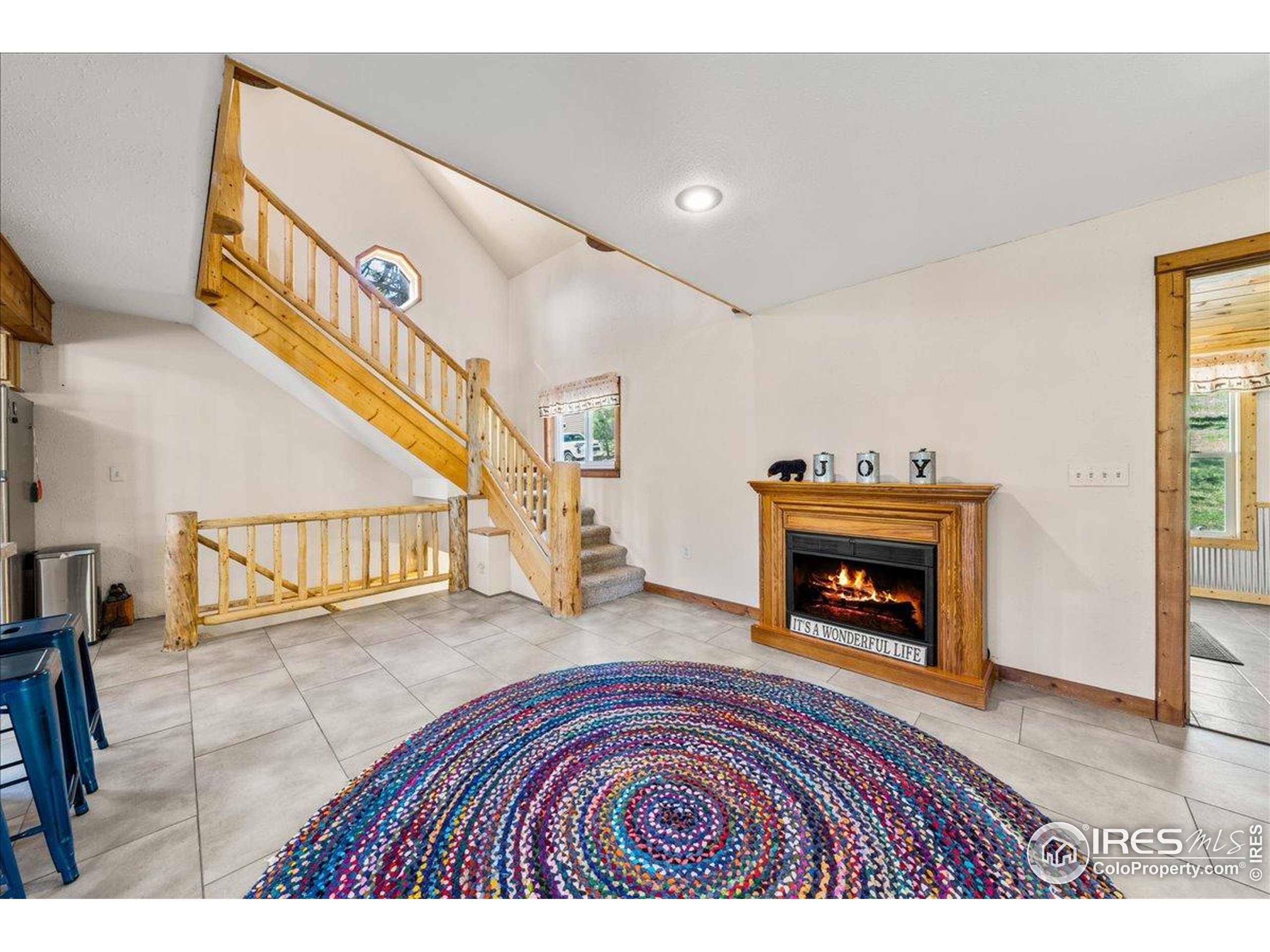 Drake, Colorado, 80515, United States, 3 Bedrooms Bedrooms, ,2 BathroomsBathrooms,Residential,For Sale,1820085