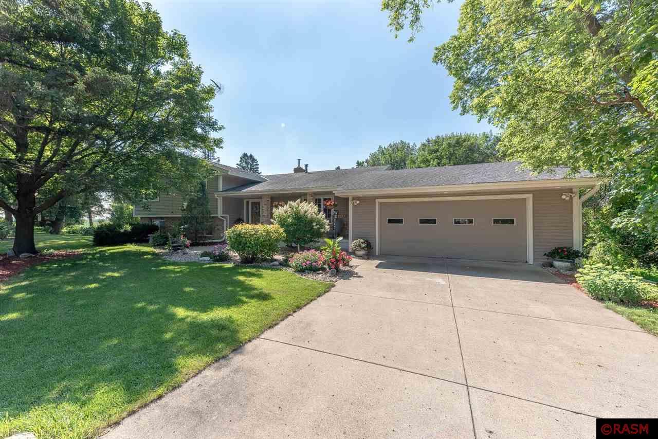 Mankato, Minnesota, 56001, United States, 5 Bedrooms Bedrooms, ,1 BathroomBathrooms,Residential,For Sale,1914135