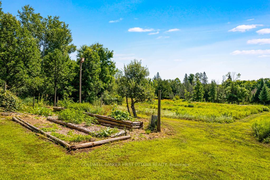 MISSISSIPPI MILLS, Ontario, K7C 0C5, CA, 4 Bedrooms Bedrooms, ,Residential,For Sale,1901880