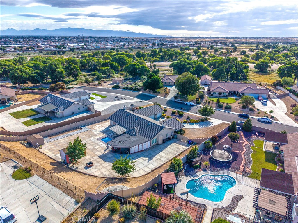 Apple Valley, California, 92307, United States, 5 Bedrooms Bedrooms, ,3 BathroomsBathrooms,Residential,For Sale,2049361