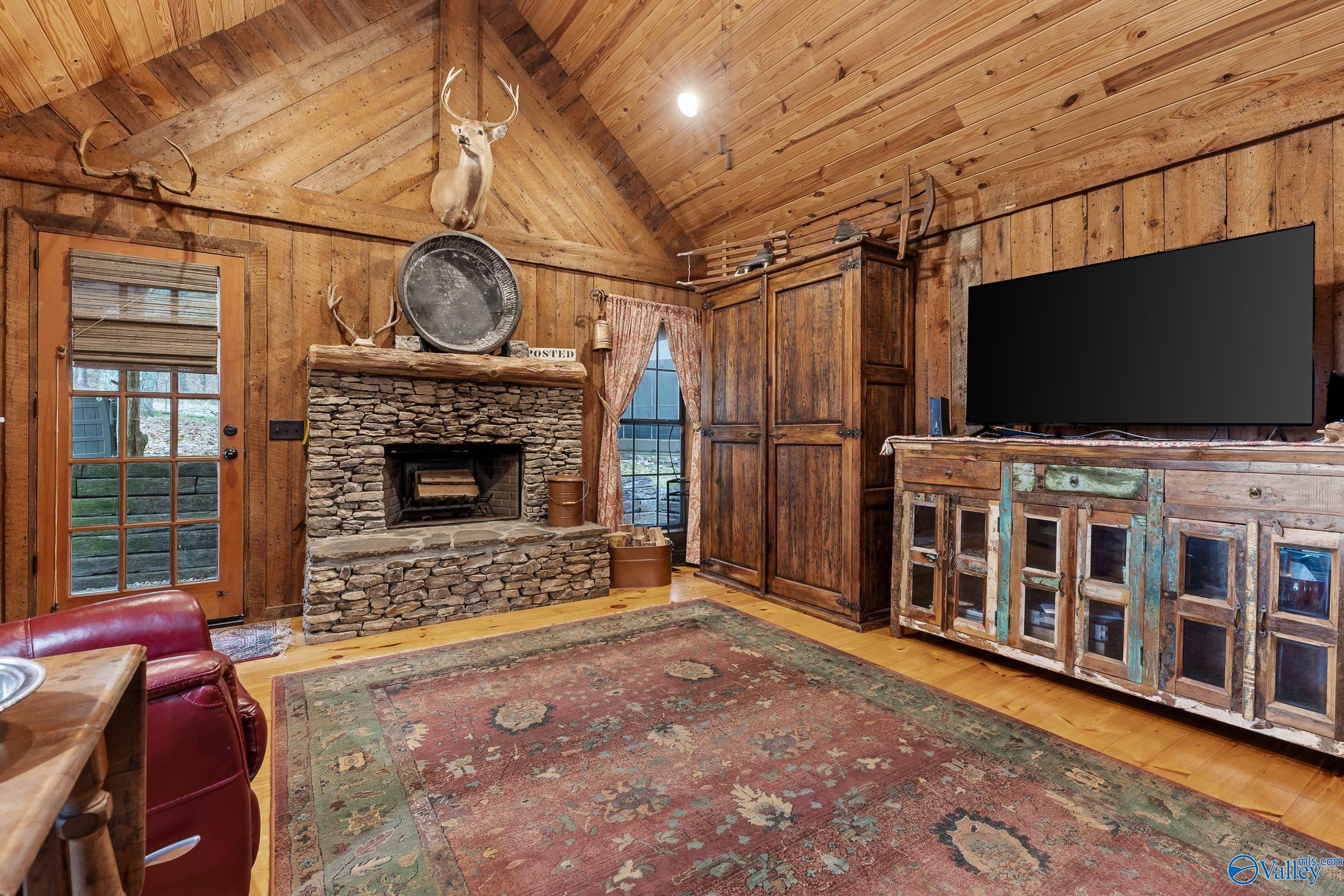 Mentone, Alabama, 35984, United States, 3 Bedrooms Bedrooms, ,1 BathroomBathrooms,Residential,For Sale,1978714