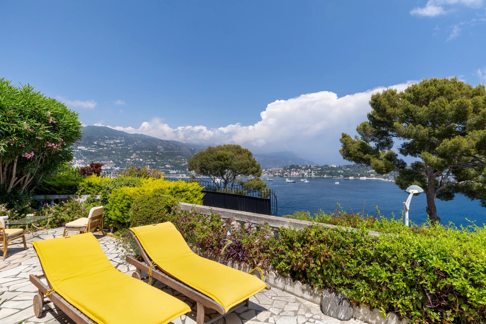 Nice, Provence-Alpes-Côte d’Azur, 06000, FR, 4 Bedrooms Bedrooms, ,4 BathroomsBathrooms,Residential,For Sale,1838302