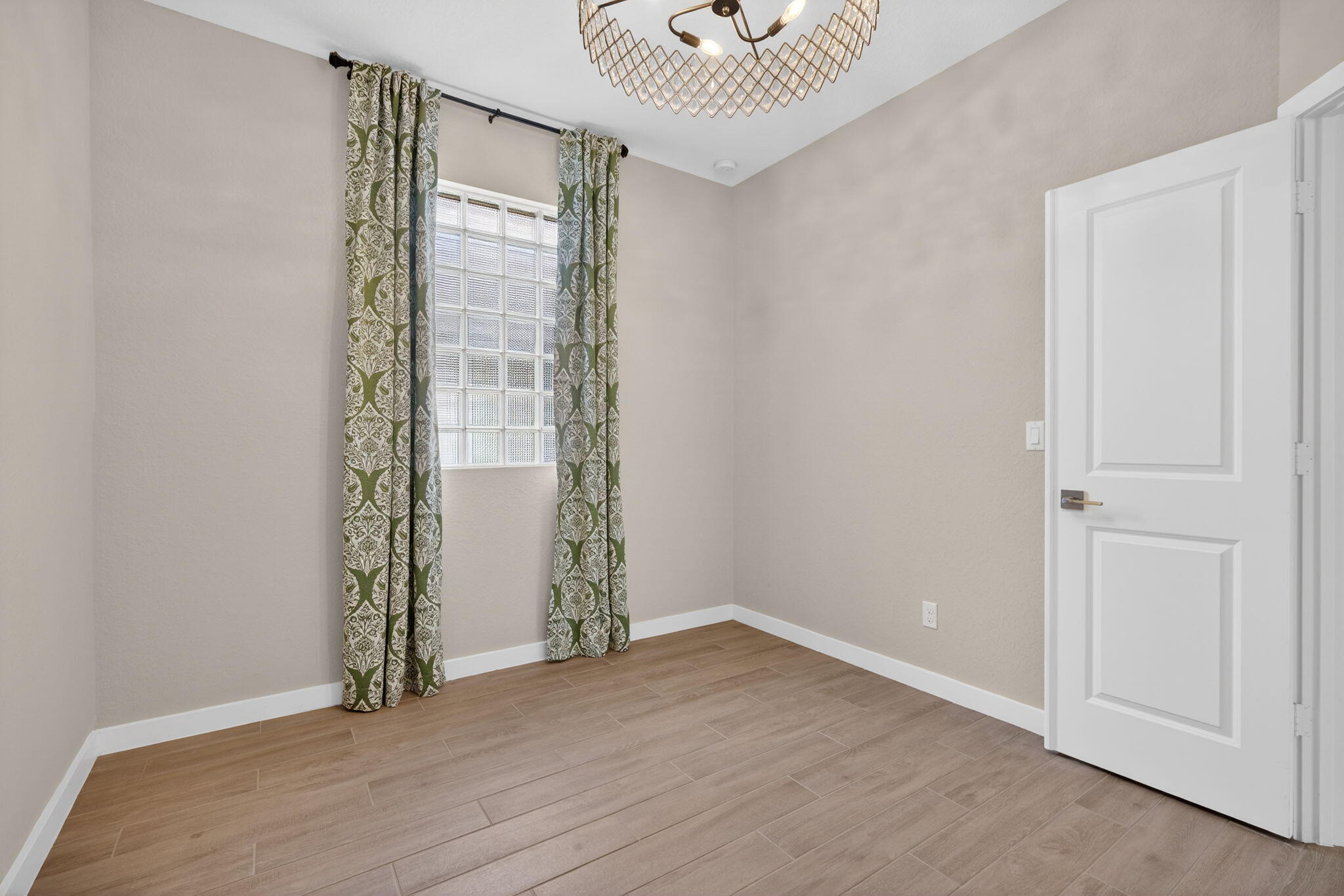 Hobe Sound, Florida, 33455, United States, 2 Bedrooms Bedrooms, ,2 BathroomsBathrooms,Residential,For Sale,2000566