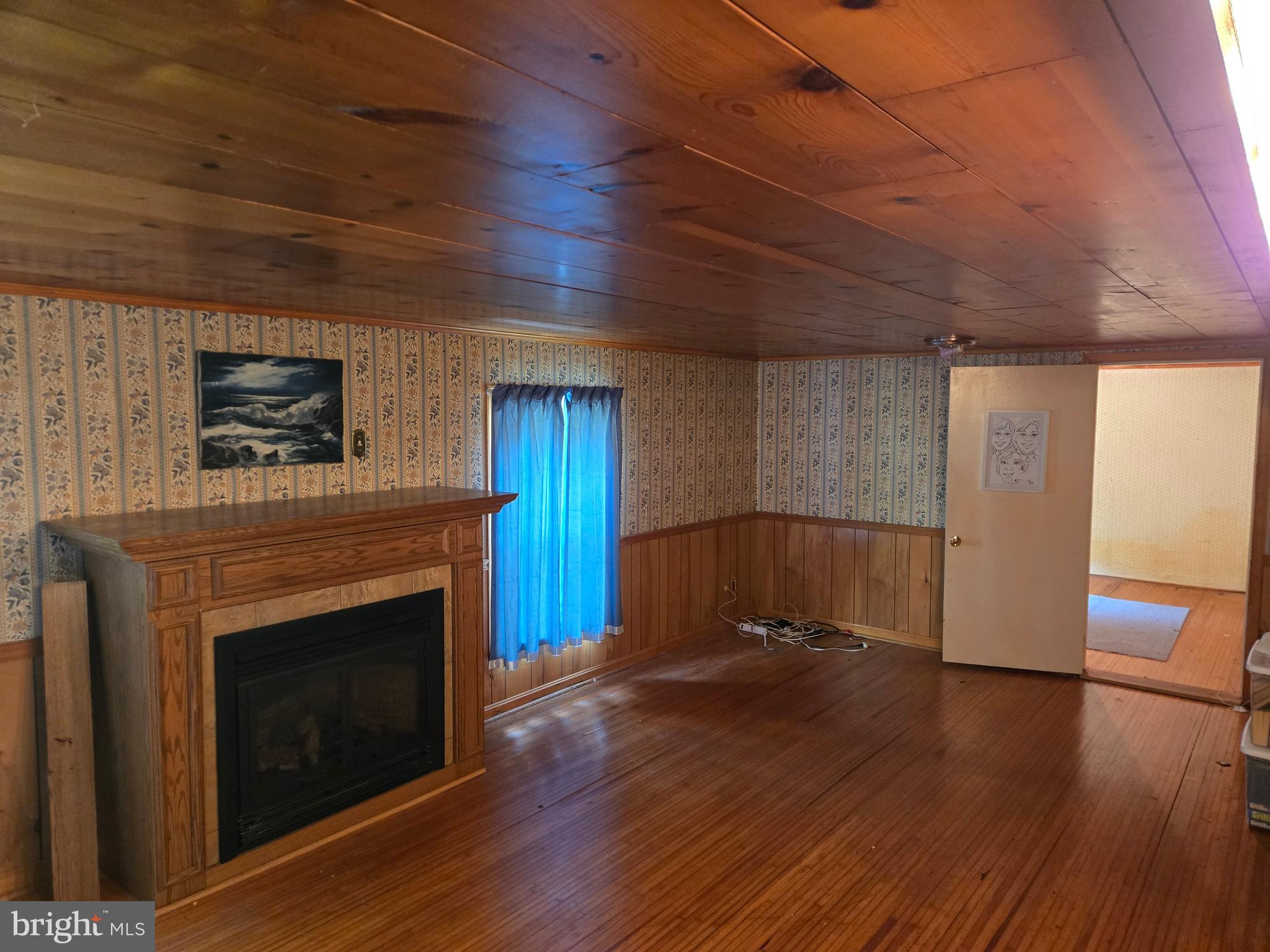 Fairfax, Virginia, 22030, United States, 5 Bedrooms Bedrooms, ,2 BathroomsBathrooms,Residential,For Sale,1920308