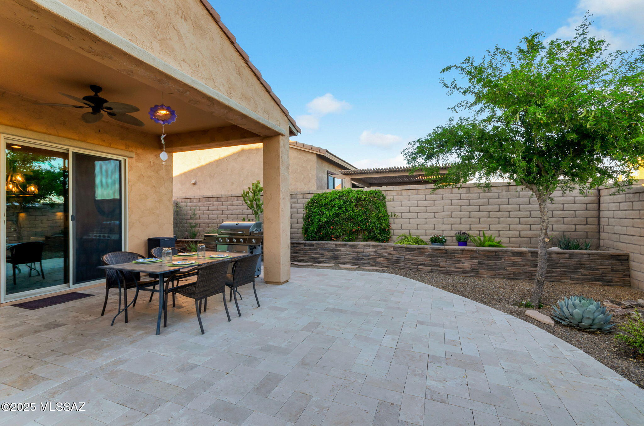 Marana, Arizona, 85658, United States, 3 Bedrooms Bedrooms, ,3 BathroomsBathrooms,Residential,For Sale,1947044