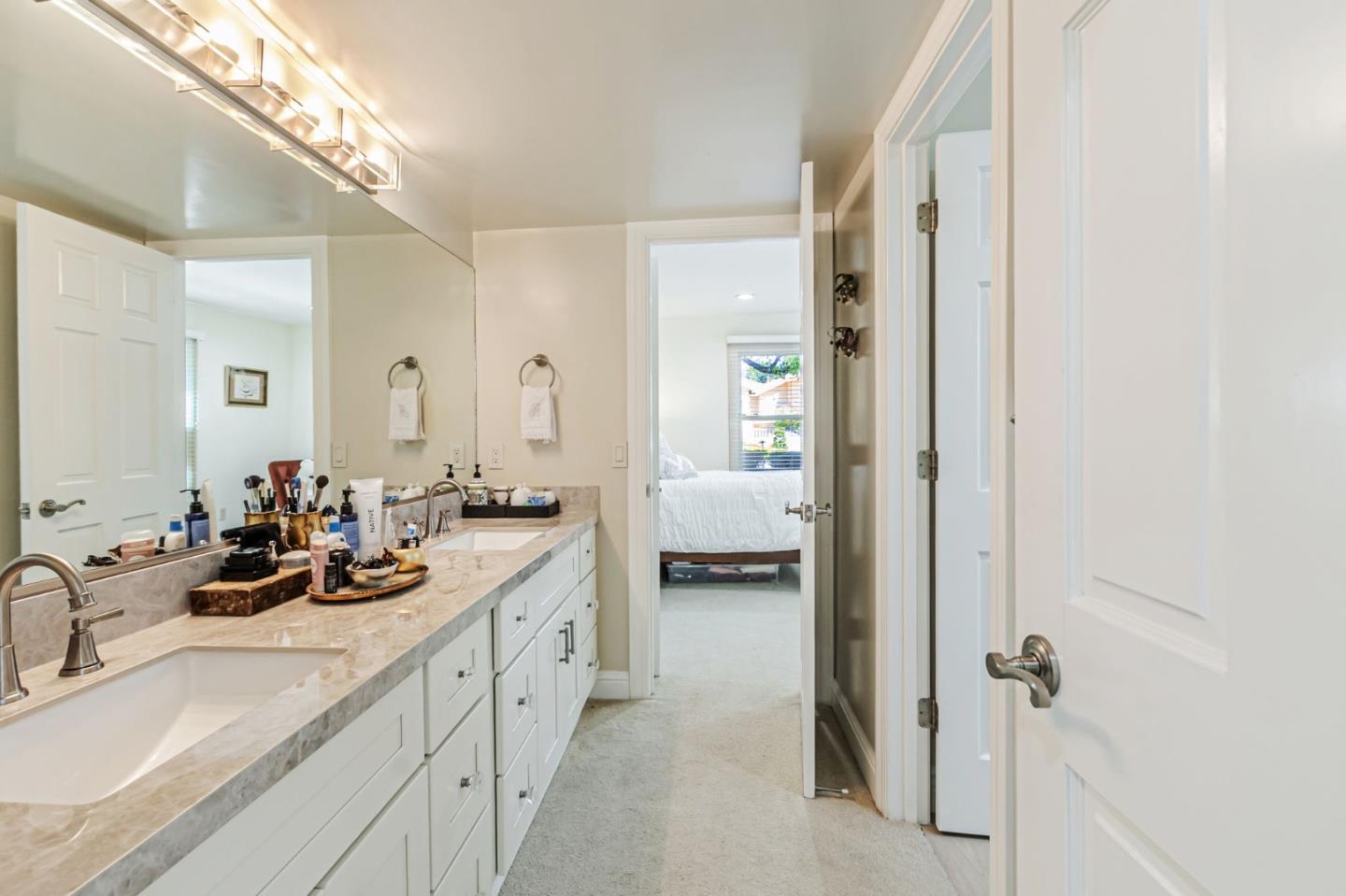 Saratoga, California, 95070, United States, 5 Bedrooms Bedrooms, ,6 BathroomsBathrooms,Residential,For Sale,1891032