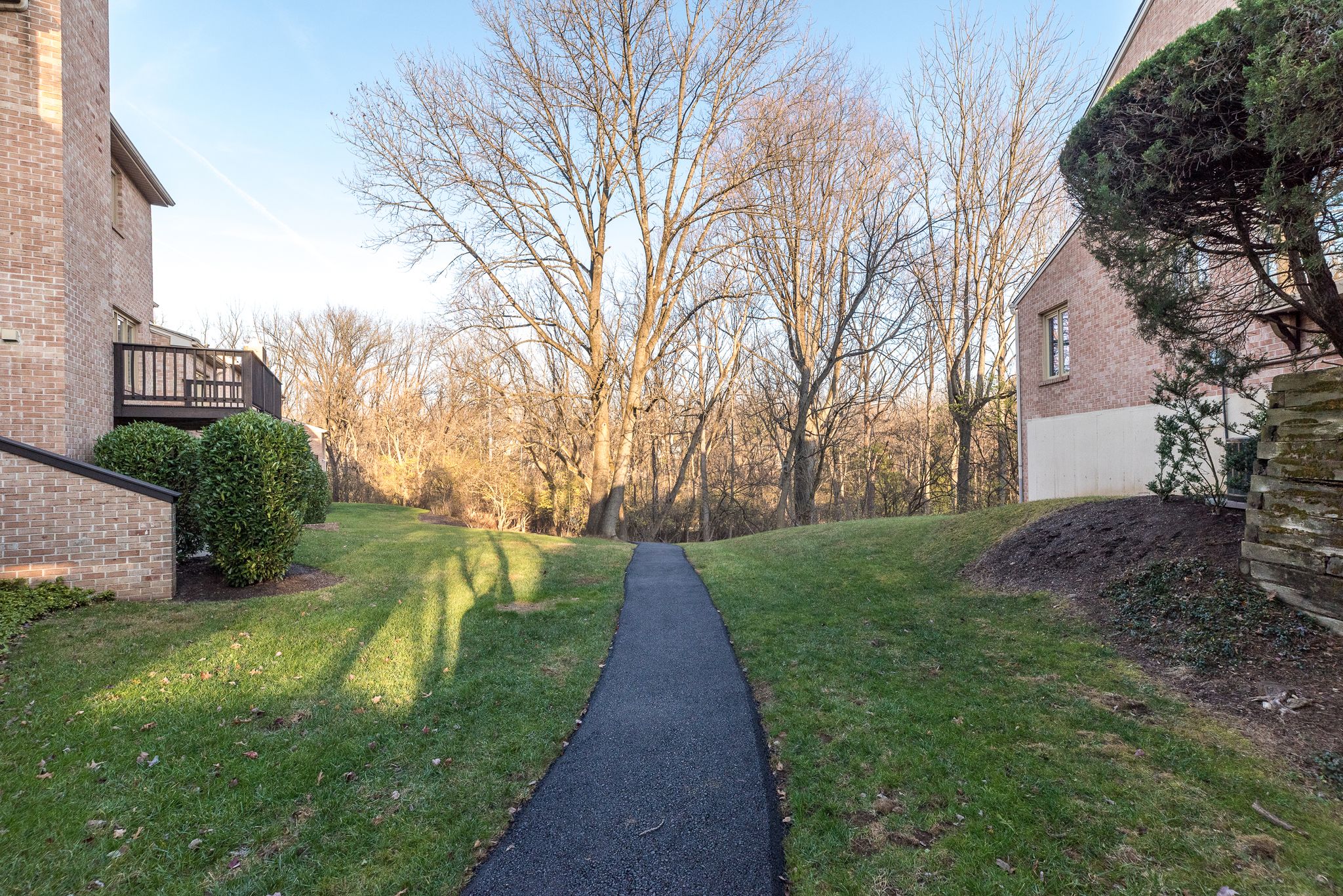 Chesterbrook, Pennsylvania, 19087, United States, 2 Bedrooms Bedrooms, ,3 BathroomsBathrooms,Residential,For Sale,1978885