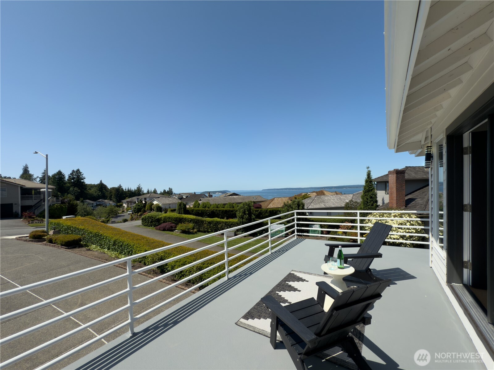 Everett, Washington, 98203, United States, 4 Bedrooms Bedrooms, ,4 BathroomsBathrooms,Residential,For Sale,1841761