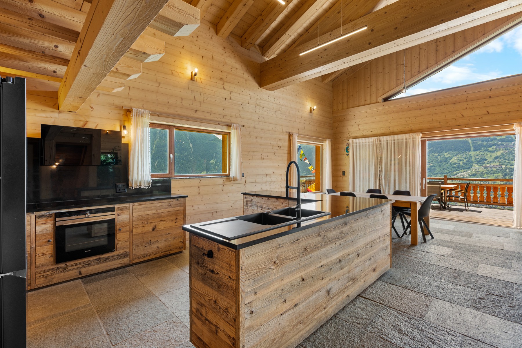  An exceptional chalet nestled between the sky and the mountains - 物件實景