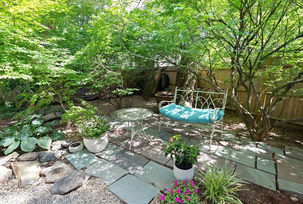 Cambridge, Massachusetts, 02138, United States, 5 Bedrooms Bedrooms, ,5 BathroomsBathrooms,Residential,For Sale,1908267
