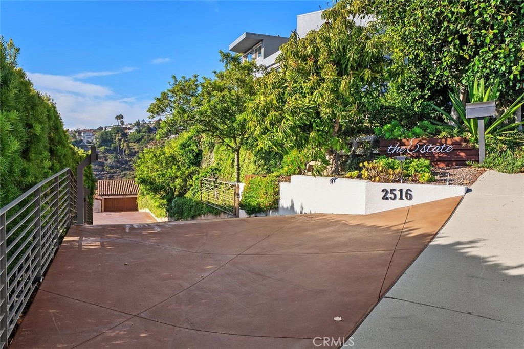 Laguna Beach, California, 92651, United States, 5 Bedrooms Bedrooms, ,6 BathroomsBathrooms,Residential,For Sale,1908512