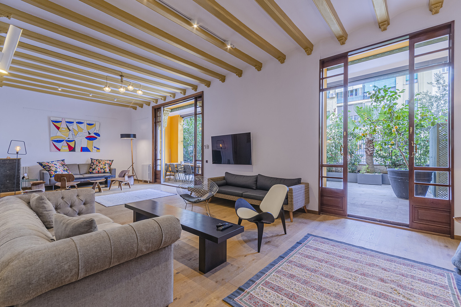  Renovated luxury house with terrace for sale in Eixample, Barcelona - 物件實景