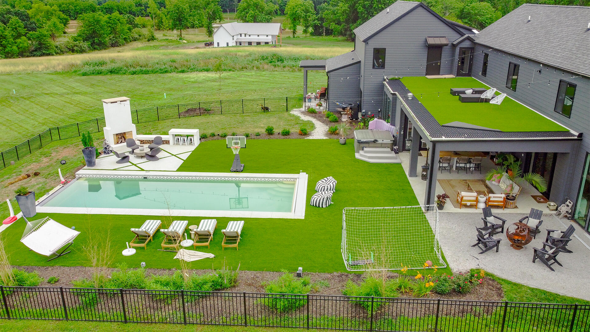 COLUMBIA, Missouri, 65202, United States, 5 Bedrooms Bedrooms, ,5 BathroomsBathrooms,Residential,For Sale,2019373