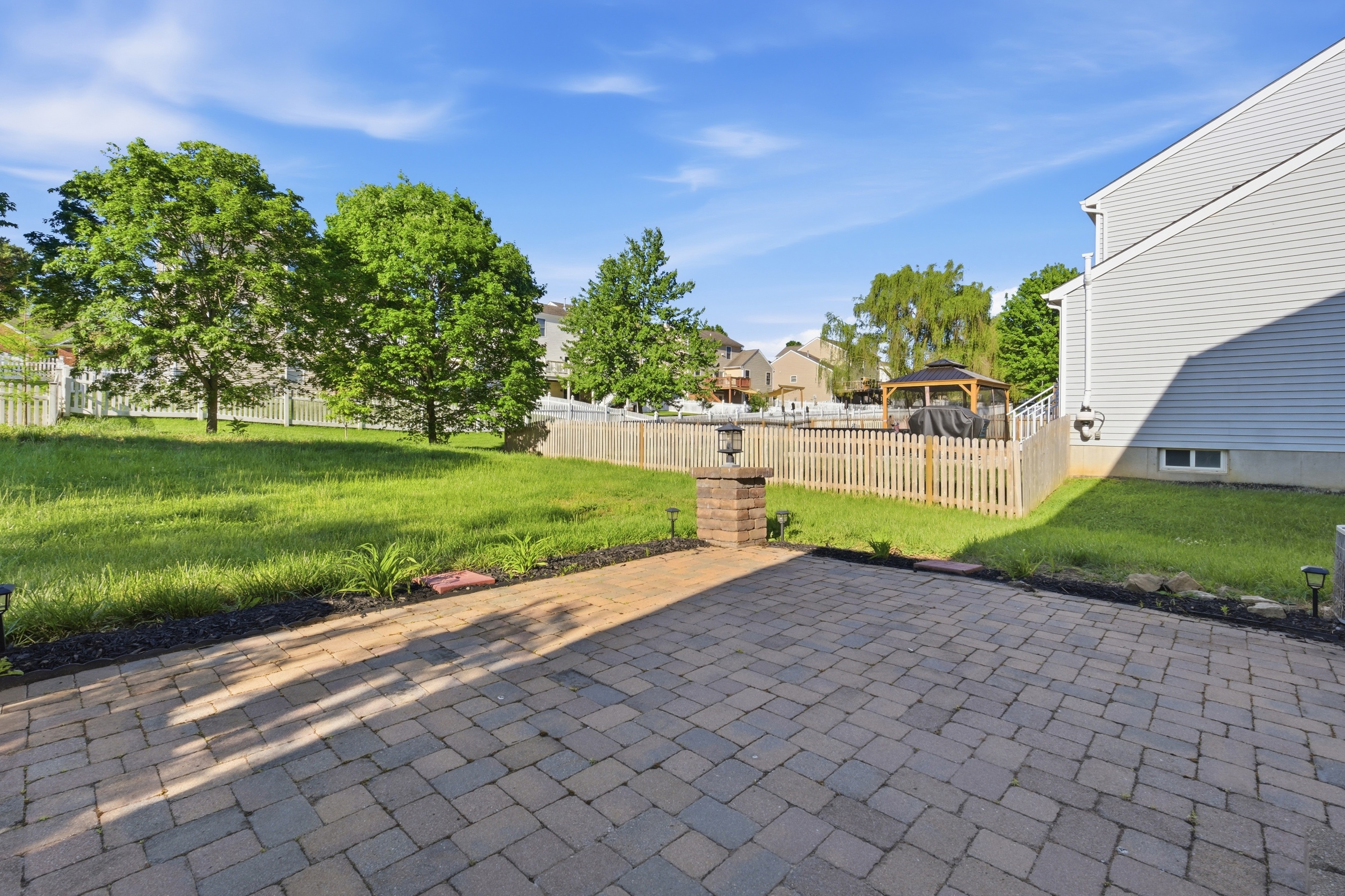  11812 Garden Grove Way, Louisville, KY 40299 - 物件實景