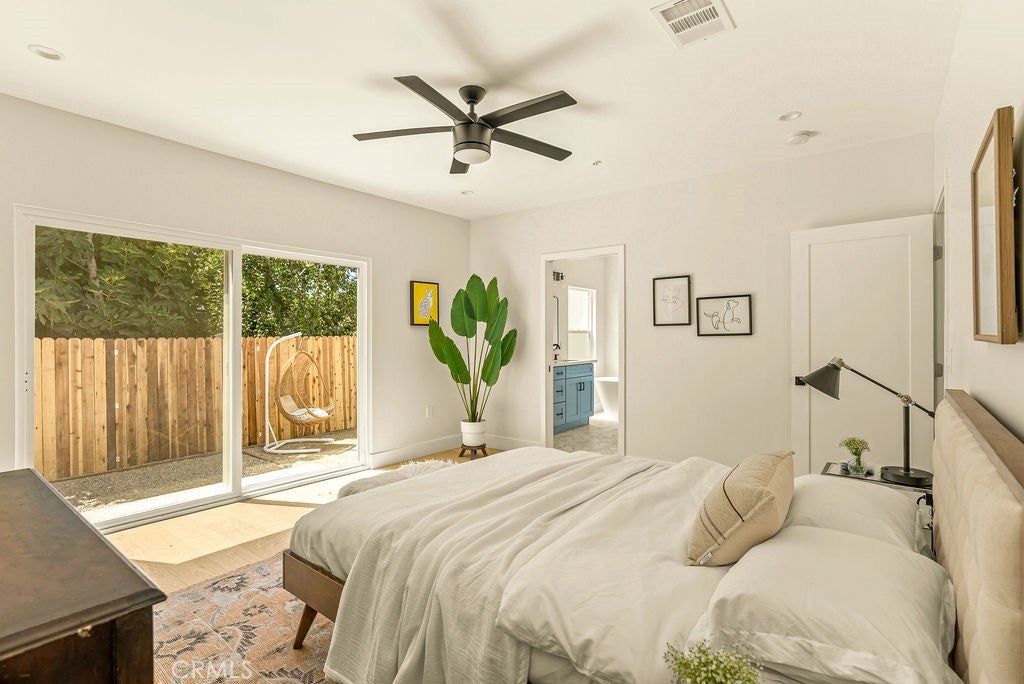 Los Angeles, California, 90018, United States, 3 Bedrooms Bedrooms, ,2 BathroomsBathrooms,Residential,For Sale,1905808
