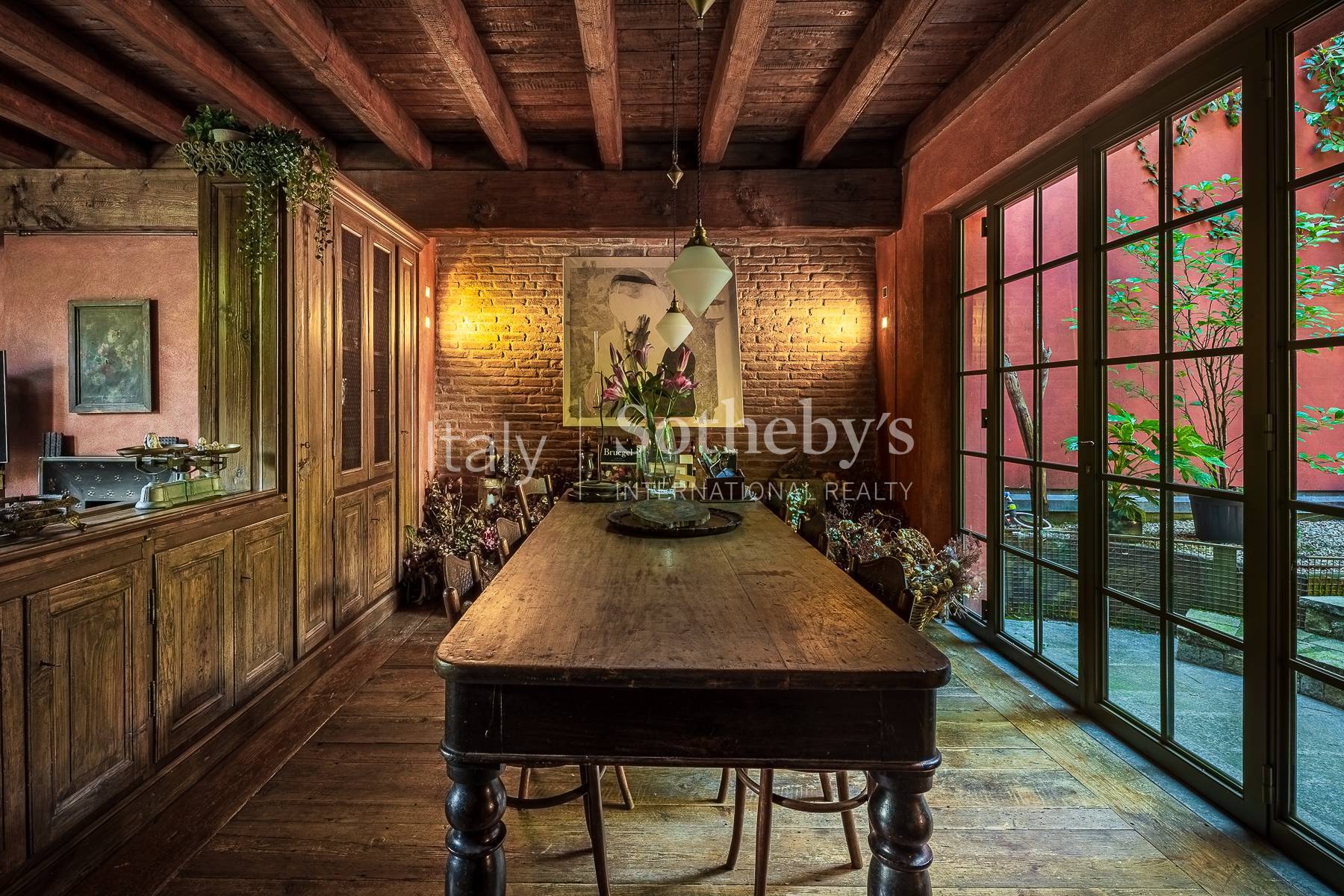  A refined residence in a private setting - 物件實景