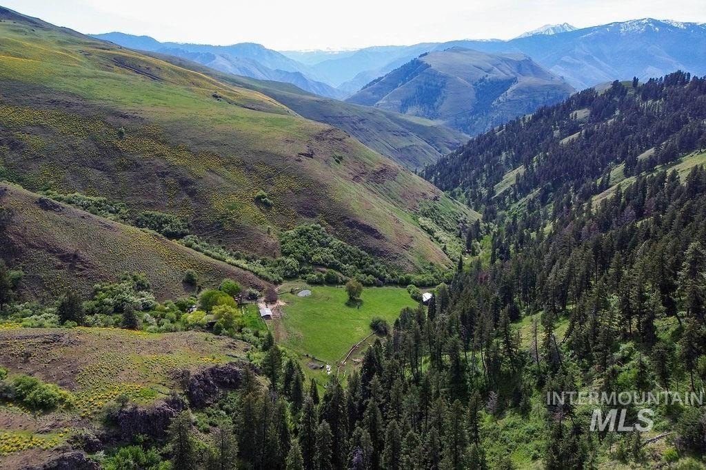 Riggins, Idaho, 83549, United States, 2 Bedrooms Bedrooms, ,1 BathroomBathrooms,Residential,For Sale,1826044