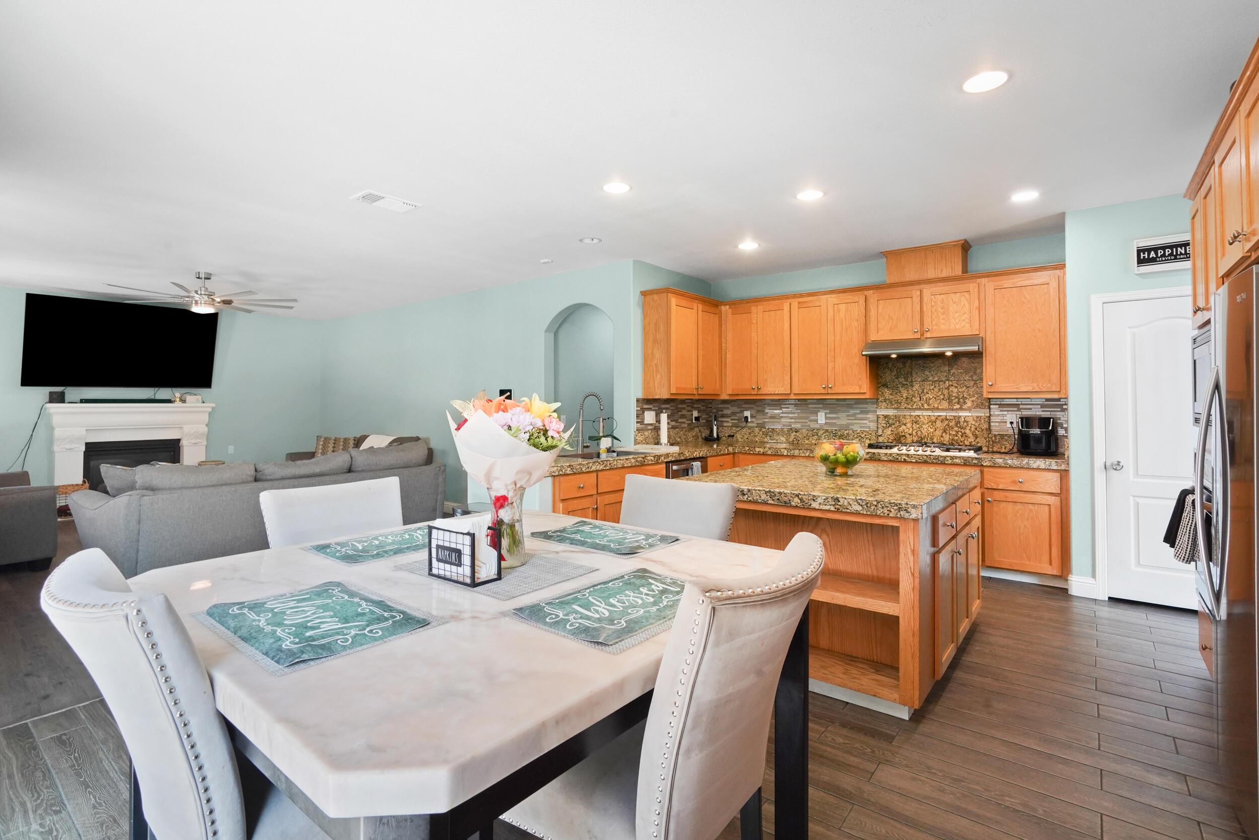 Porterville, California, 93257, United States, 5 Bedrooms Bedrooms, ,3 BathroomsBathrooms,Residential,For Sale,1983306