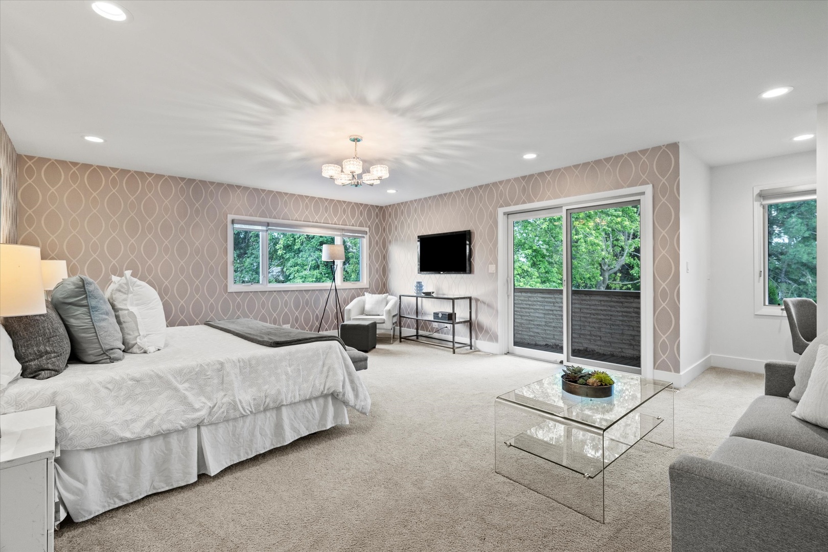 Oak Brook, Illinois, 60523, United States, 5 Bedrooms Bedrooms, ,6 BathroomsBathrooms,Residential,For Sale,1903537