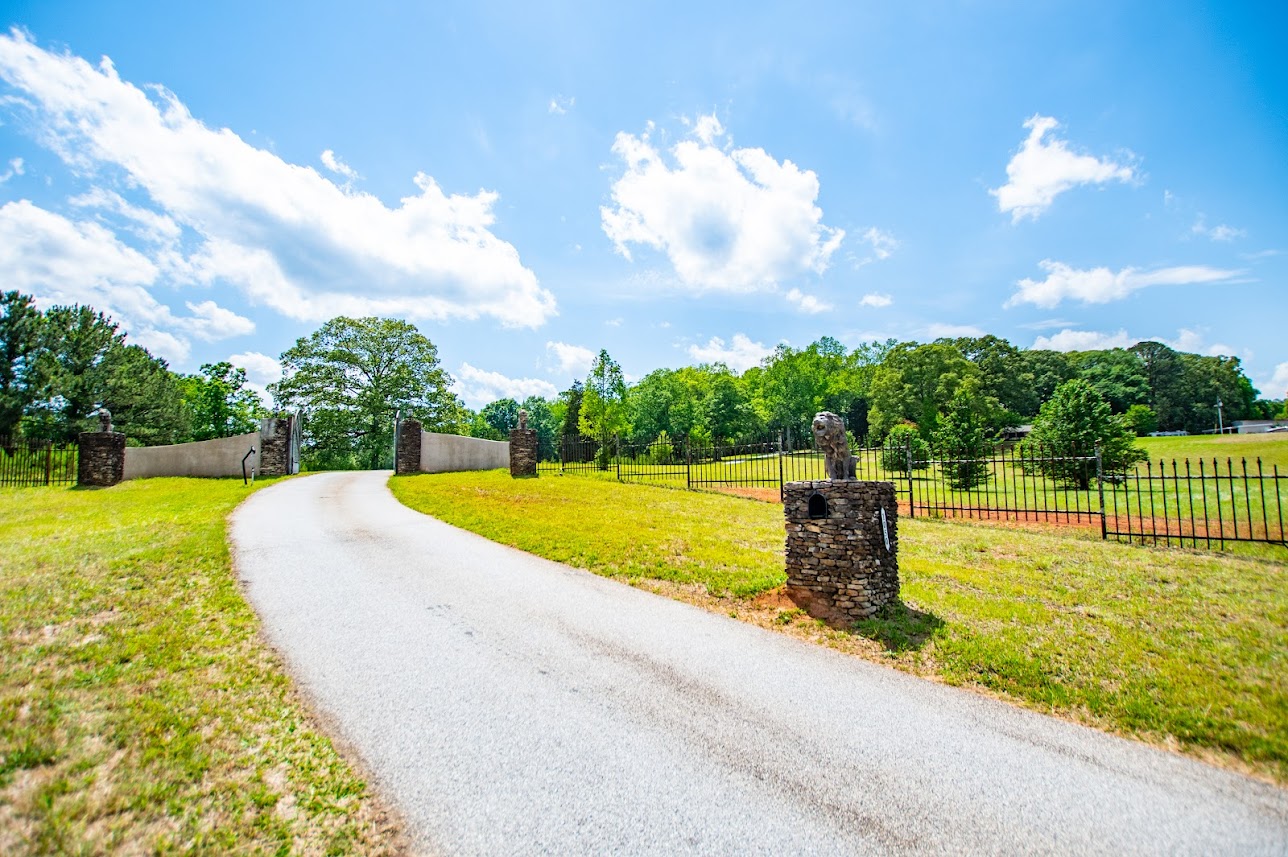 Douglasville, Georgia, 30134, United States, 4 Bedrooms Bedrooms, ,3 BathroomsBathrooms,Residential,For Sale,1937558