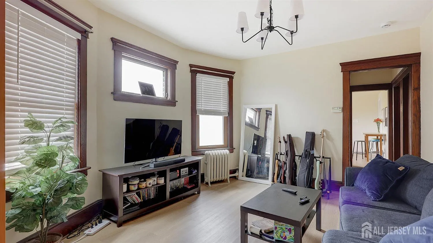 Highland Park, New Jersey, 08904, United States, 6 Bedrooms Bedrooms, ,2 BathroomsBathrooms,Residential,For Sale,1888077