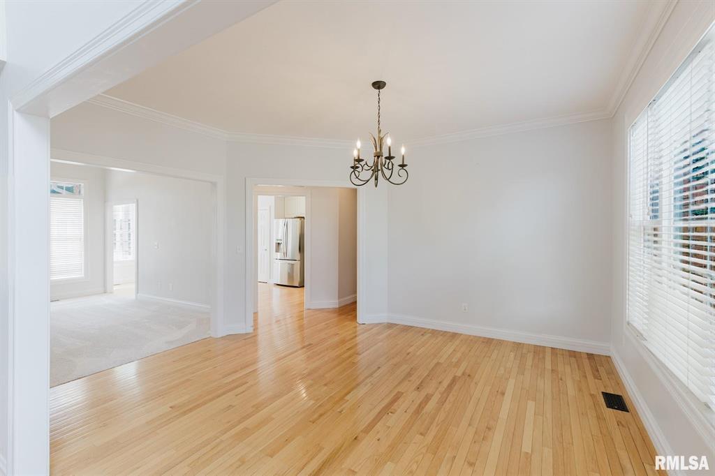 Bismarck, Illinois, 62959, United States, 5 Bedrooms Bedrooms, ,Residential,For Sale,1885319