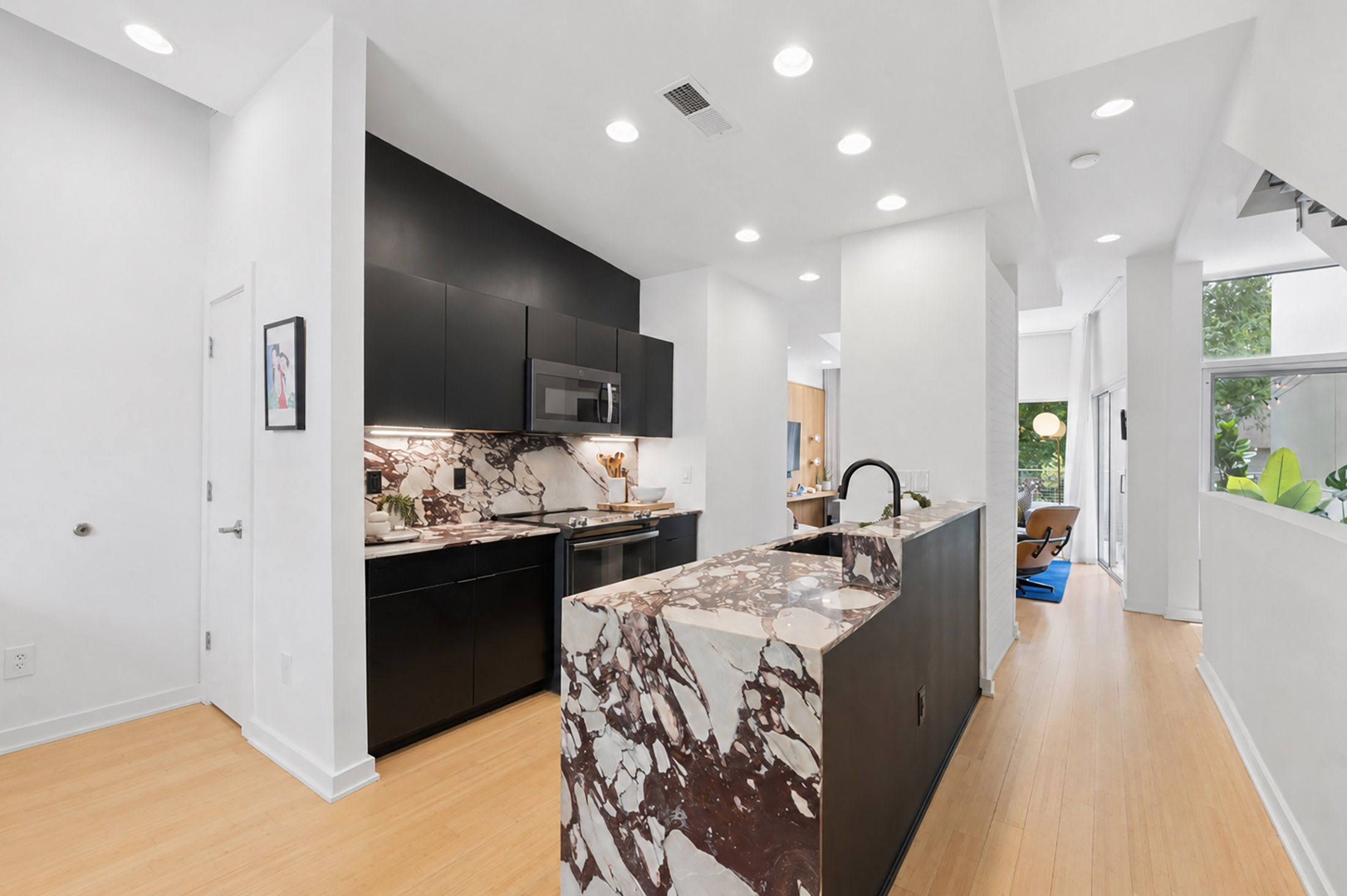  Designer-finished, Three-story Townhome in the Heart of East Atlanta Village - 物件實景