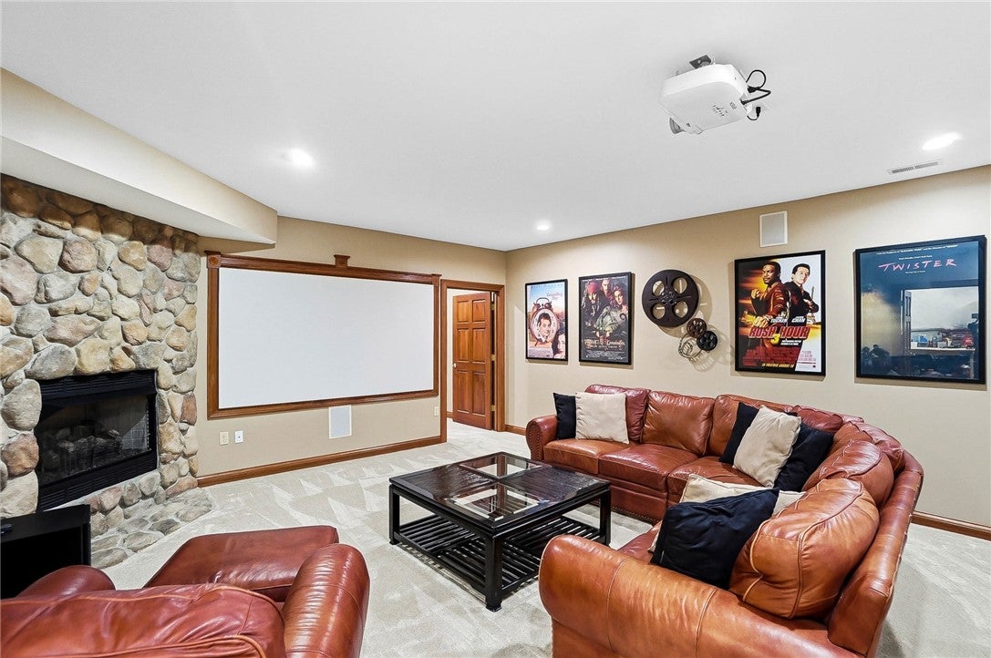 Dayton, Ohio, 45458, United States, 4 Bedrooms Bedrooms, ,5 BathroomsBathrooms,Residential,For Sale,2048387