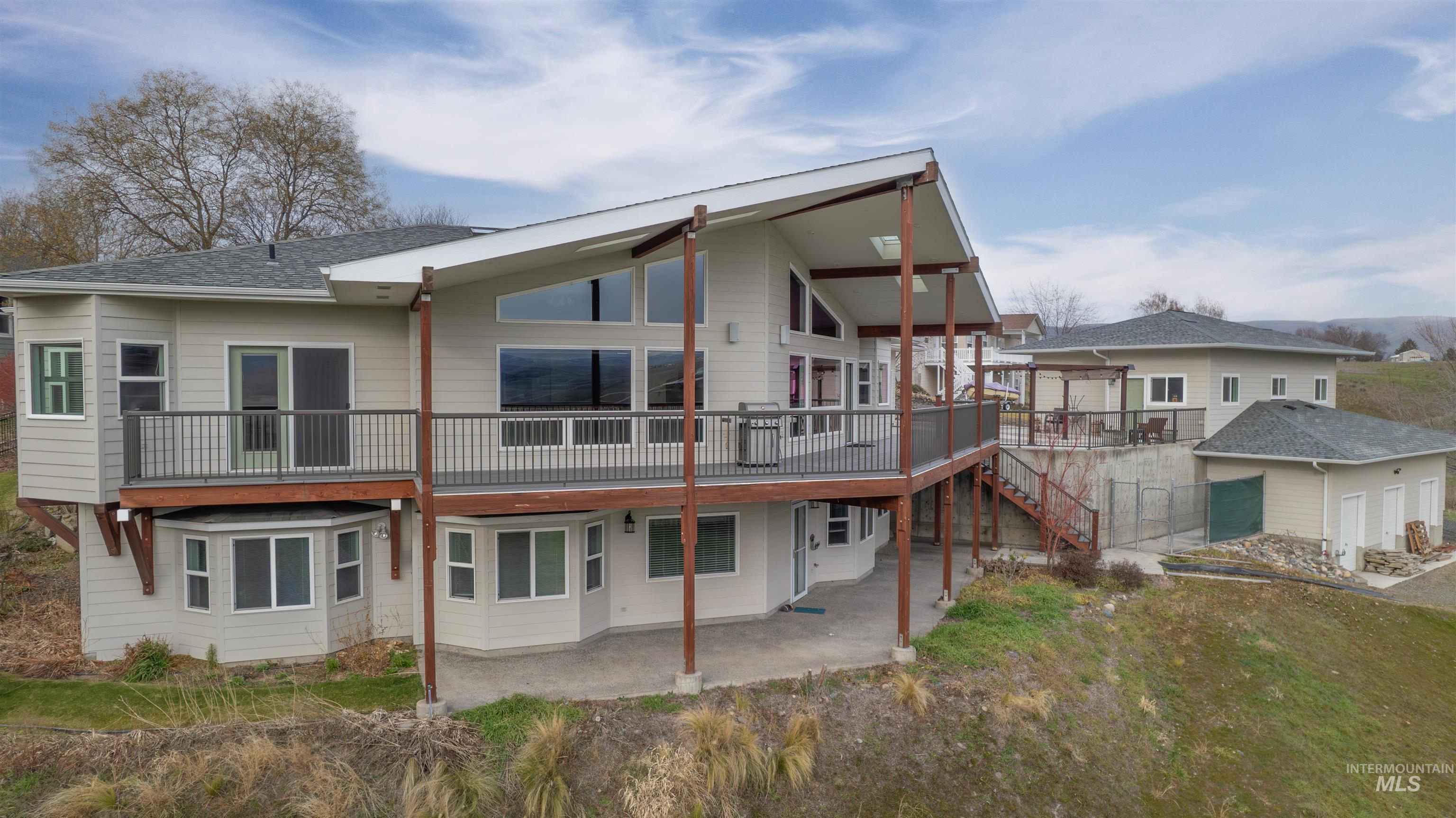 1993 & 1971 10th Ave, Clarkston, Washington, 99403, United States, 5 Bedrooms Bedrooms, ,Residential,For Sale,1993 & 1971 10th Ave,1616374