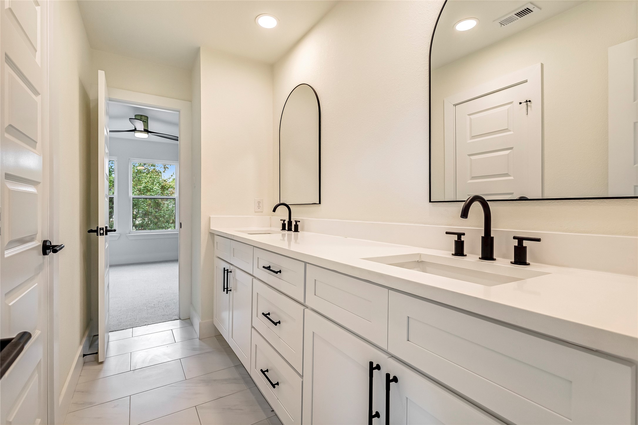 Plano, Texas, 75024, United States, 5 Bedrooms Bedrooms, ,4 BathroomsBathrooms,Residential,For Sale,1933059