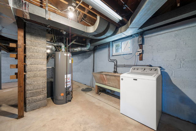 Fair Lawn, New Jersey, 07410, United States, 4 Bedrooms Bedrooms, ,2 BathroomsBathrooms,Residential,For Sale,1992454