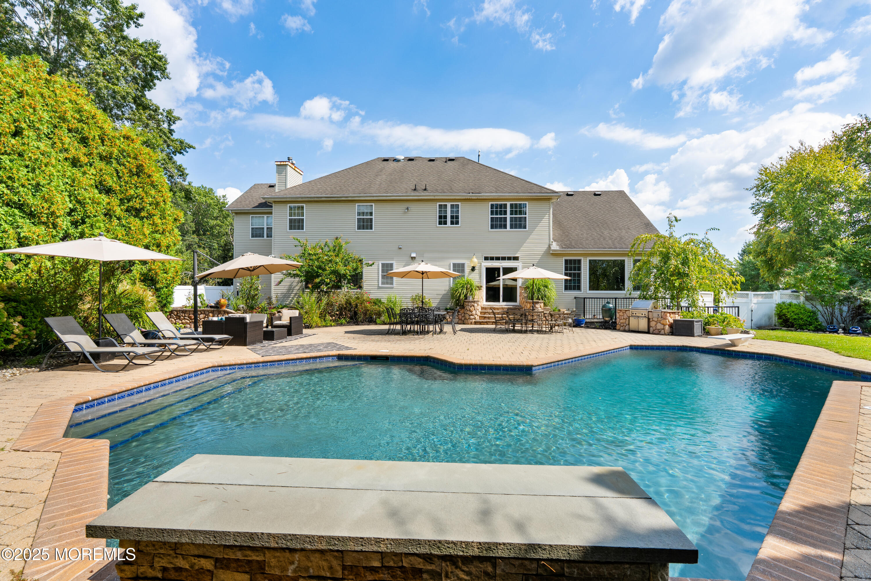 Jackson, New Jersey, 08527, United States, 7 Bedrooms Bedrooms, ,5 BathroomsBathrooms,Residential,For Sale,1998034