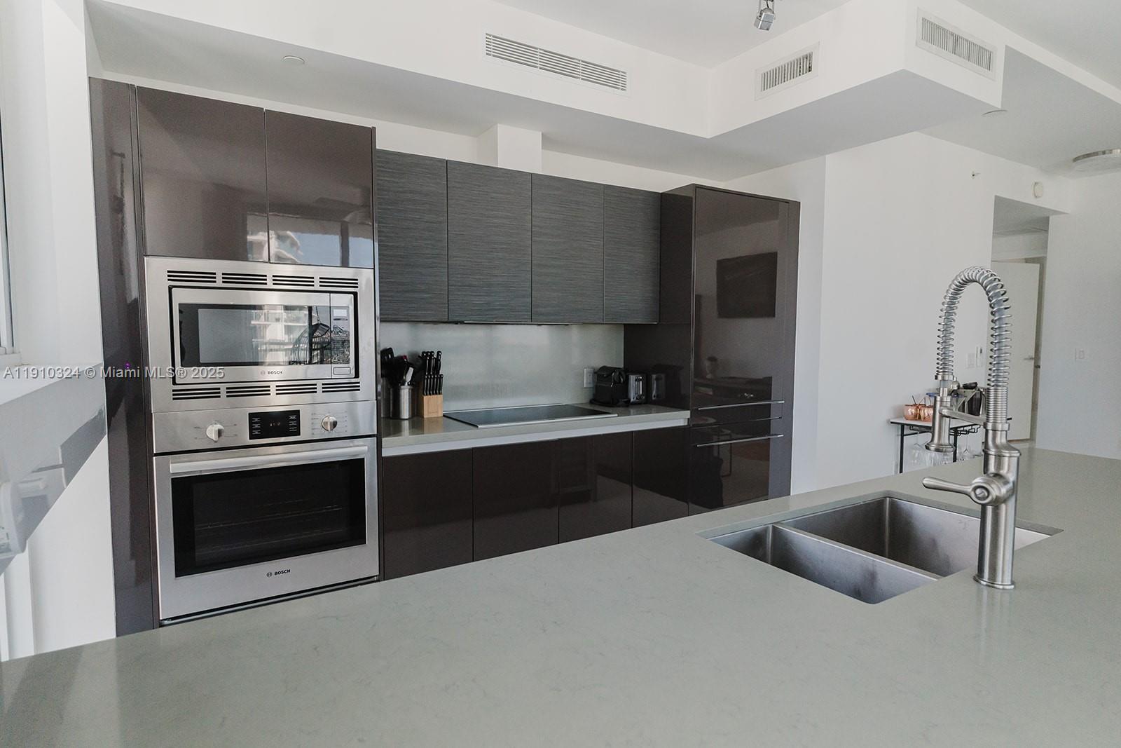 Miami, Florida, 33131, United States, 2 Bedrooms Bedrooms, ,2 BathroomsBathrooms,Residential,For Sale,1988977