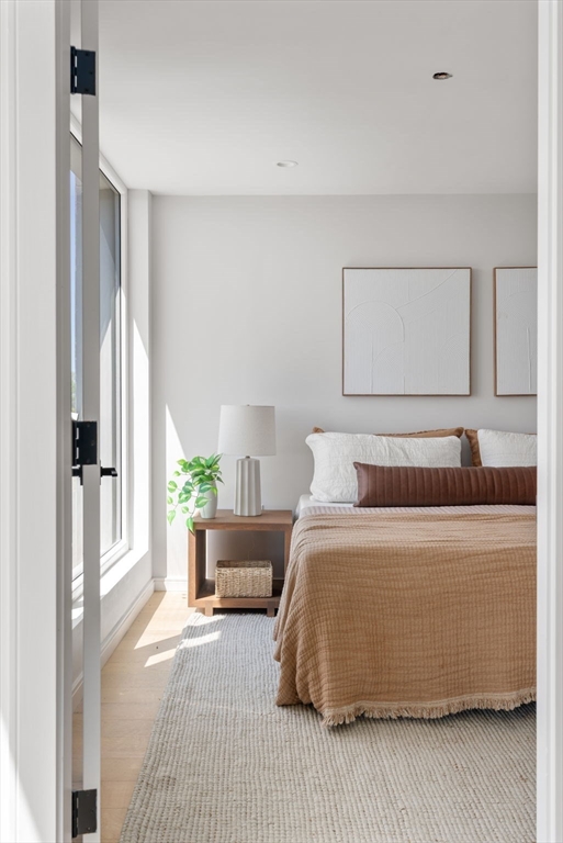 Somerville, Massachusetts, 02143, United States, 3 Bedrooms Bedrooms, ,3 BathroomsBathrooms,Residential,For Sale,1891570
