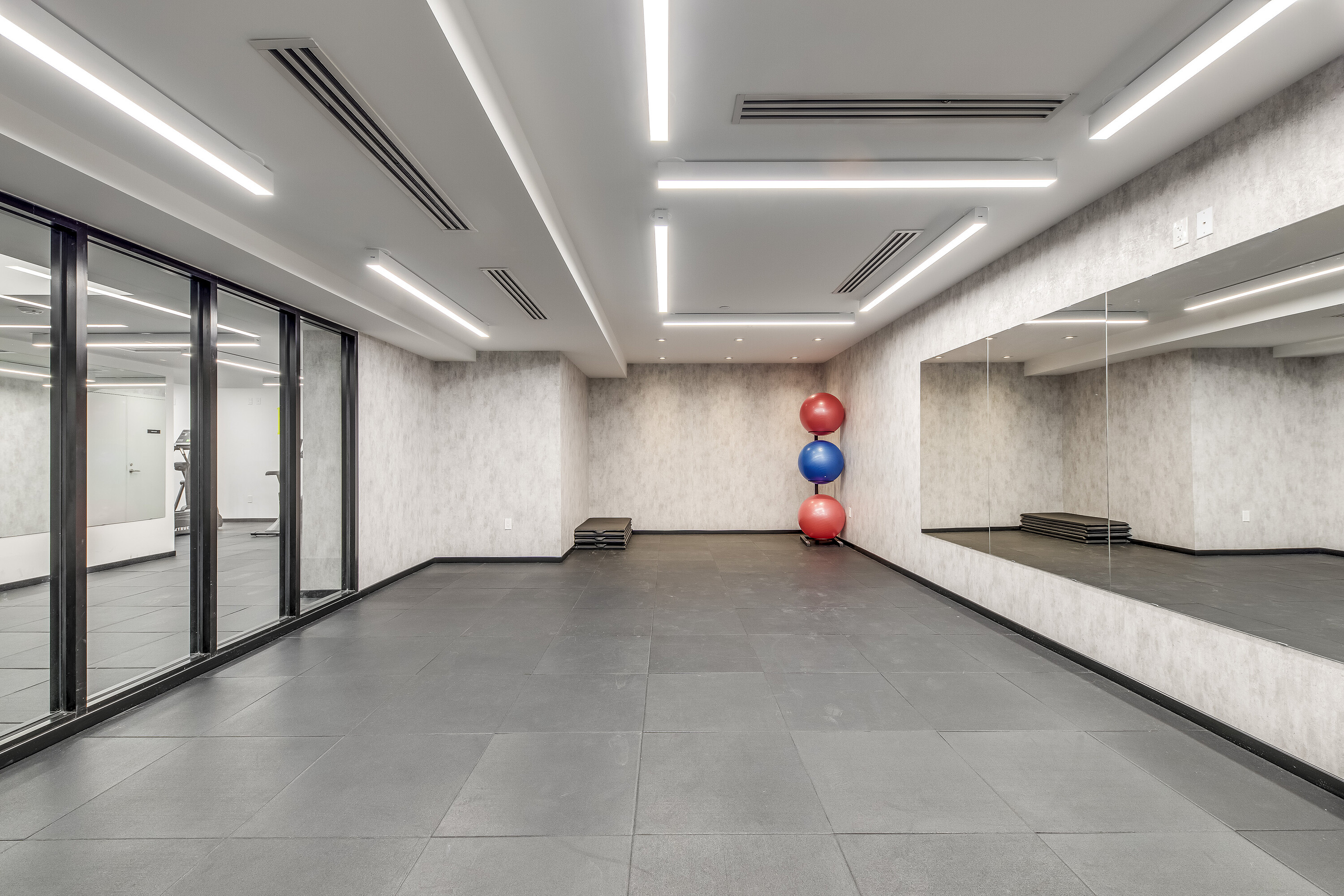  Modern Condo Living - 物件實景