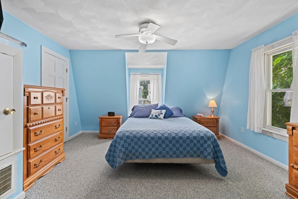 Medford, Massachusetts, 02155, United States, 3 Bedrooms Bedrooms, ,2 BathroomsBathrooms,Residential,For Sale,1923943