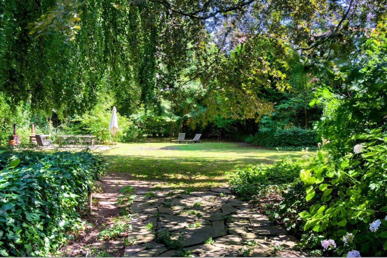 Ixelles, 1050, BE, 5 Bedrooms Bedrooms, ,4 BathroomsBathrooms,Residential,For Sale,2002272