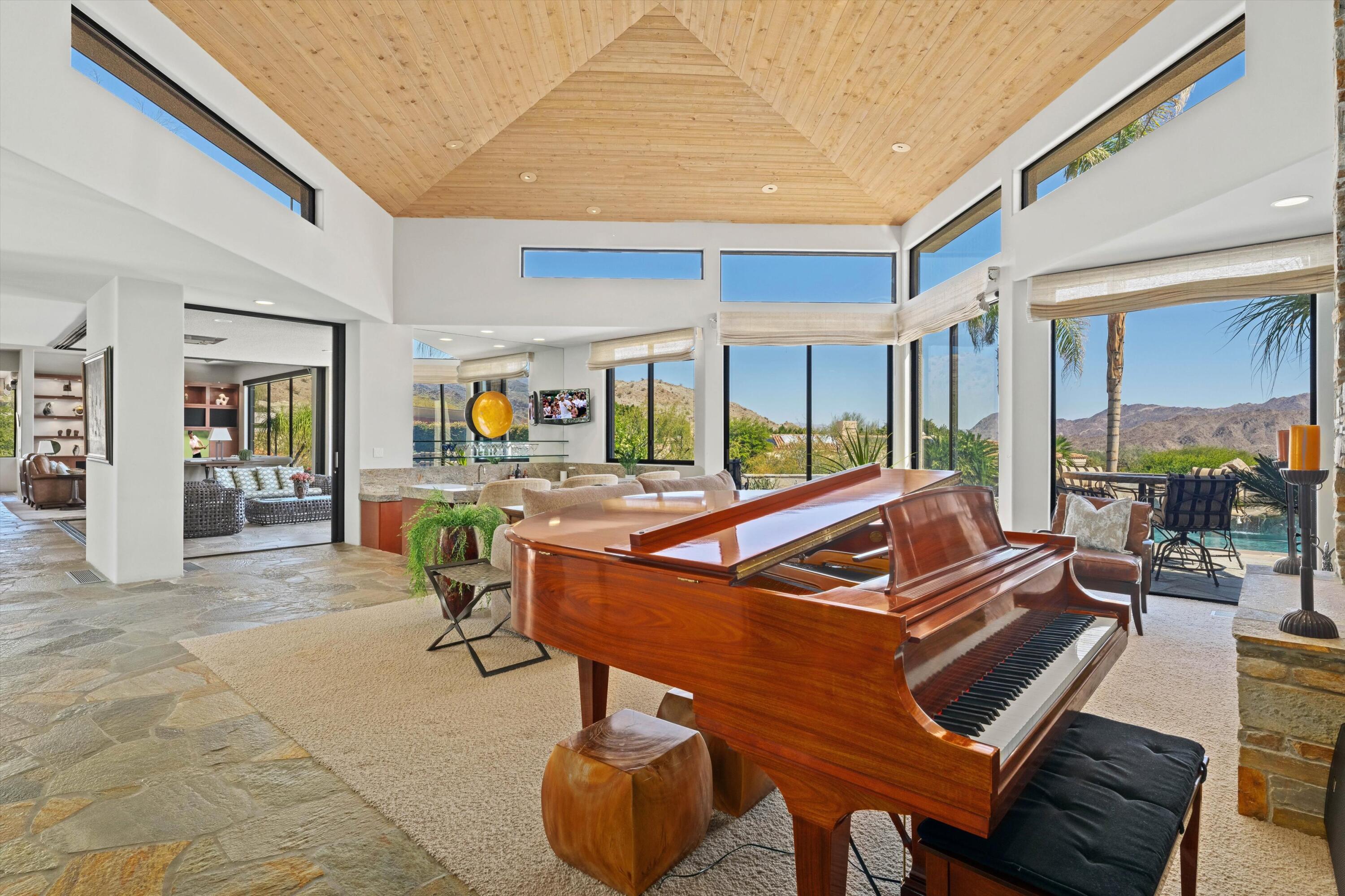 Palm Desert, California, 92260, United States, 4 Bedrooms Bedrooms, ,6 BathroomsBathrooms,Residential,For Sale,2002034