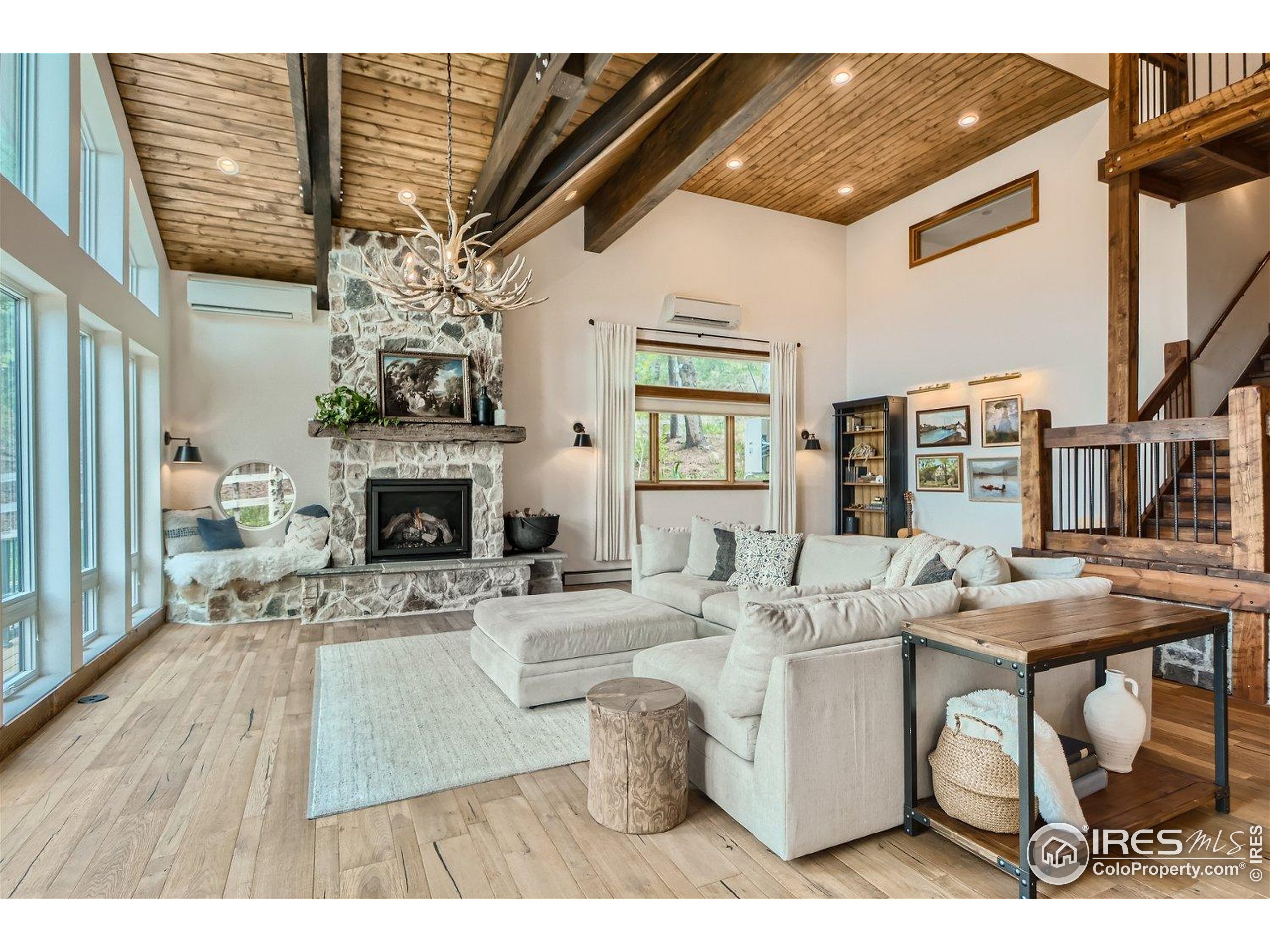 Boulder, Colorado, 80302, United States, 5 Bedrooms Bedrooms, ,2 BathroomsBathrooms,Residential,For Sale,1900877