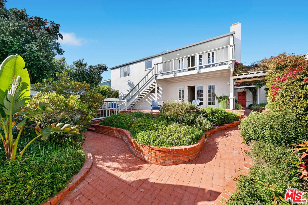 Malibu, California, 90265, United States, 4 Bedrooms Bedrooms, ,4 BathroomsBathrooms,Residential,For Sale,1840661