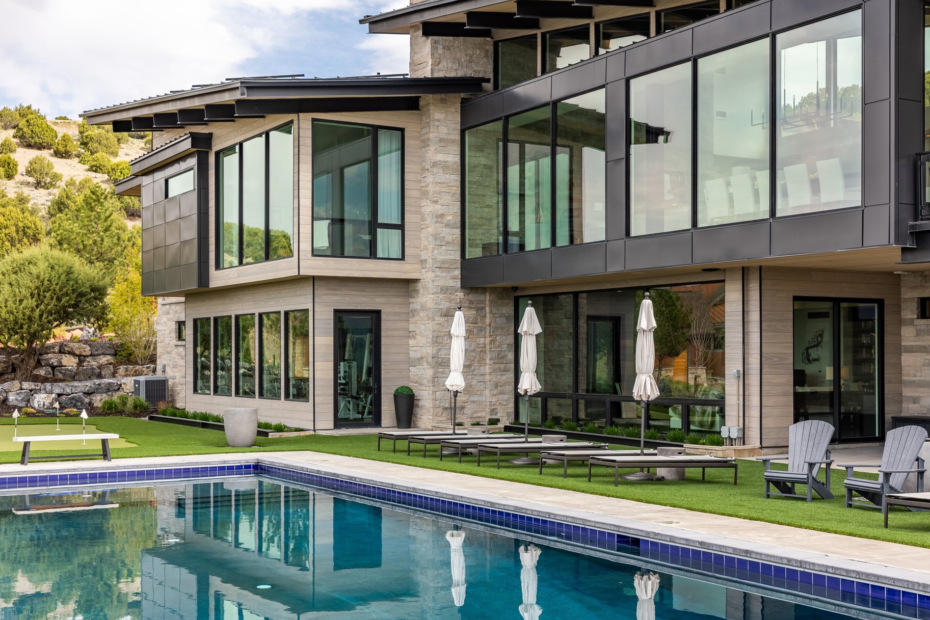  Luxury Lives Here  Architectural Masterpiece with Unmatched Privacy & Views - 物件實景