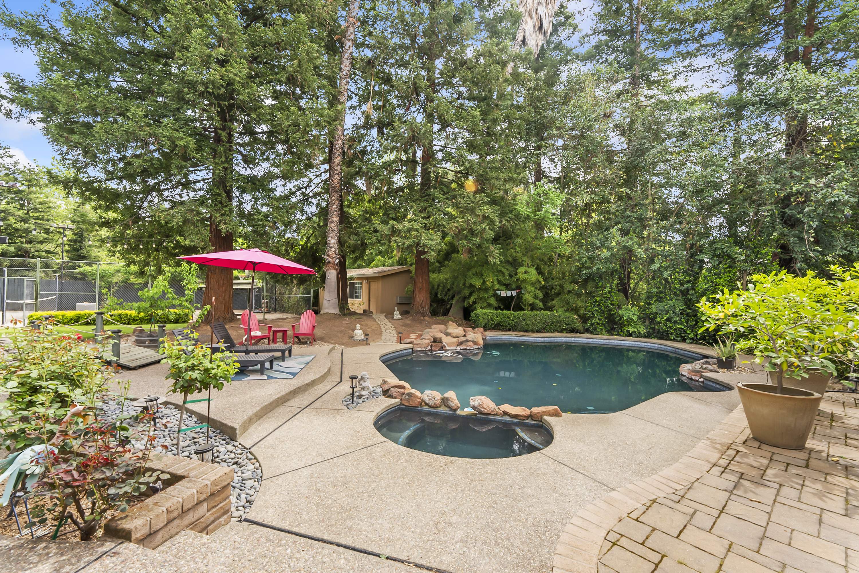  2230 Hillcrest Way, Carmichael, CA 95608 - 物件實景