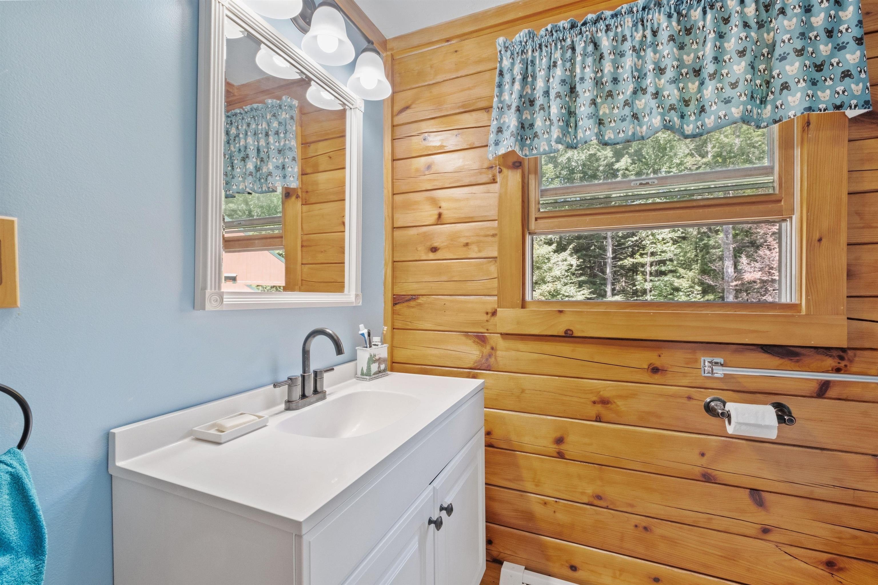 Thornton, New Hampshire, 03285, United States, 3 Bedrooms Bedrooms, ,1 BathroomBathrooms,Residential,For Sale,1974699