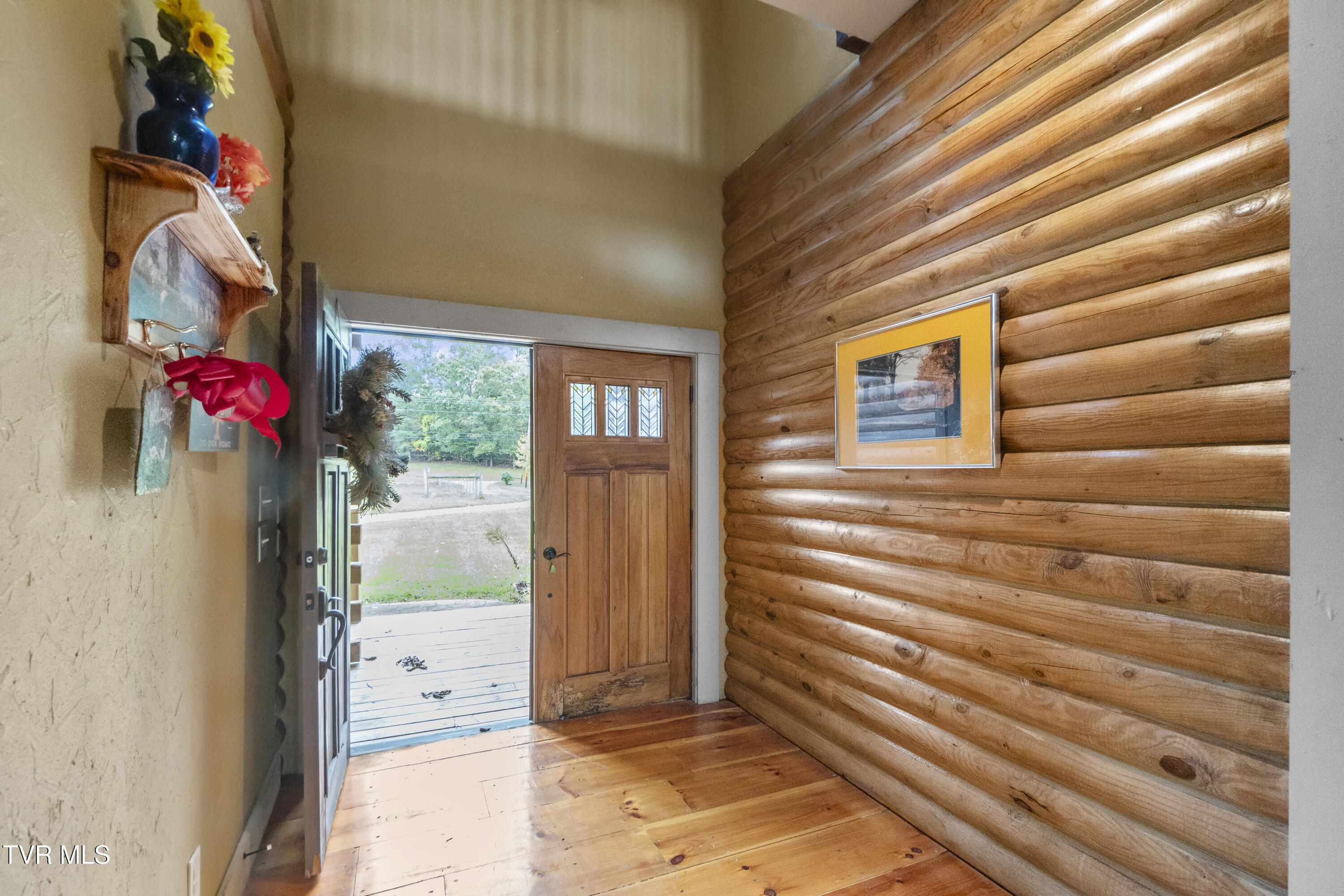 Greeneville, Tennessee, 37745, United States, 5 Bedrooms Bedrooms, ,4 BathroomsBathrooms,Residential,For Sale,1981962