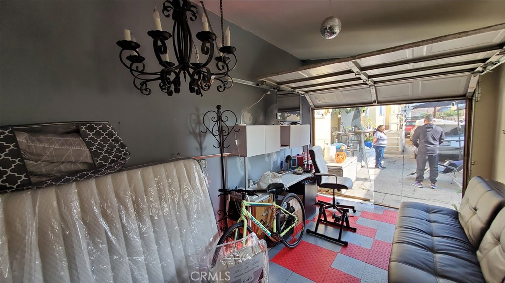 Los Angeles, California, 90006, United States, ,Residential,For Sale,1987381