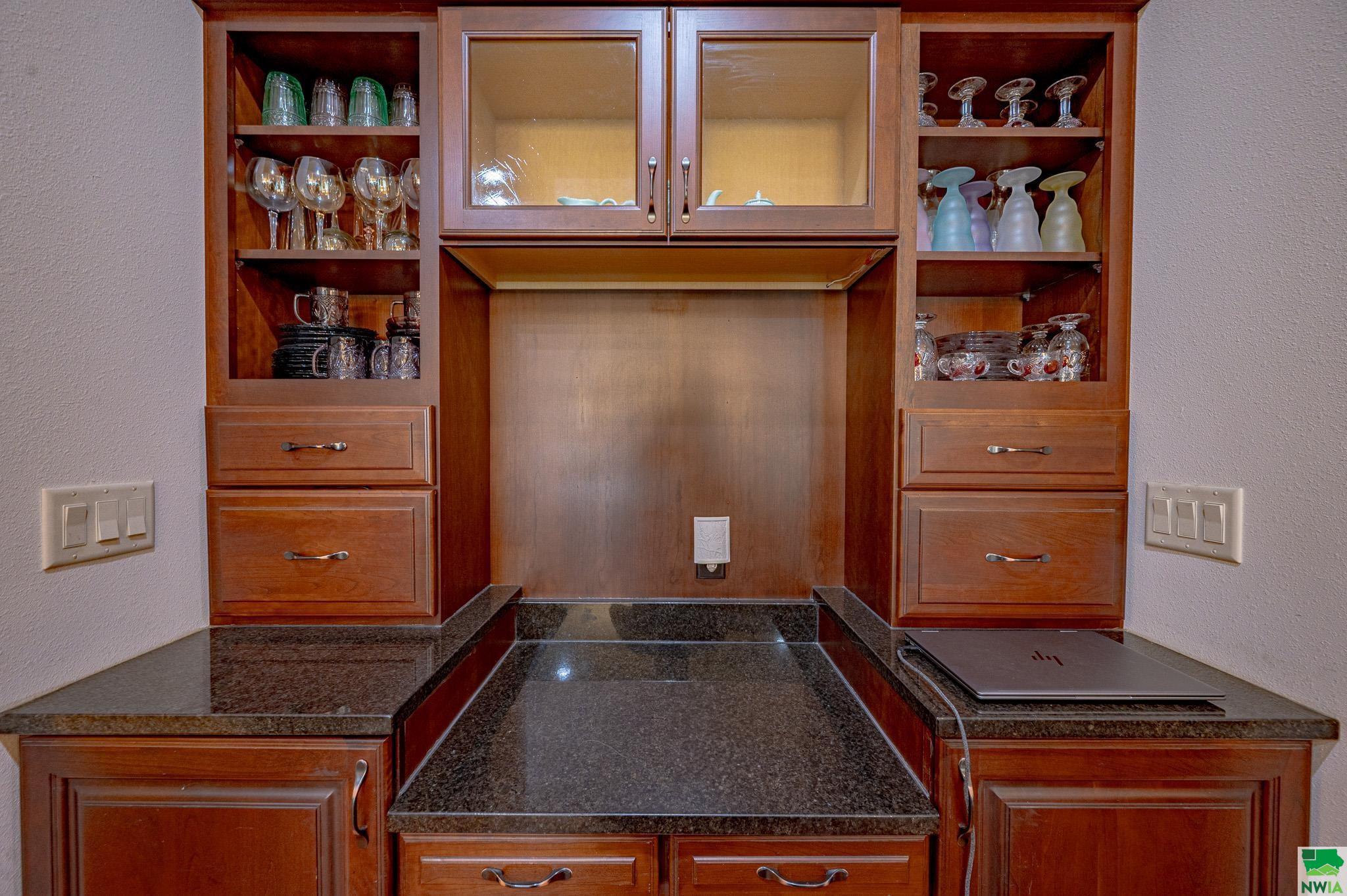 South Sioux City, Nebraska, 68776, United States, 4 Bedrooms Bedrooms, ,3 BathroomsBathrooms,Residential,For Sale,1973748