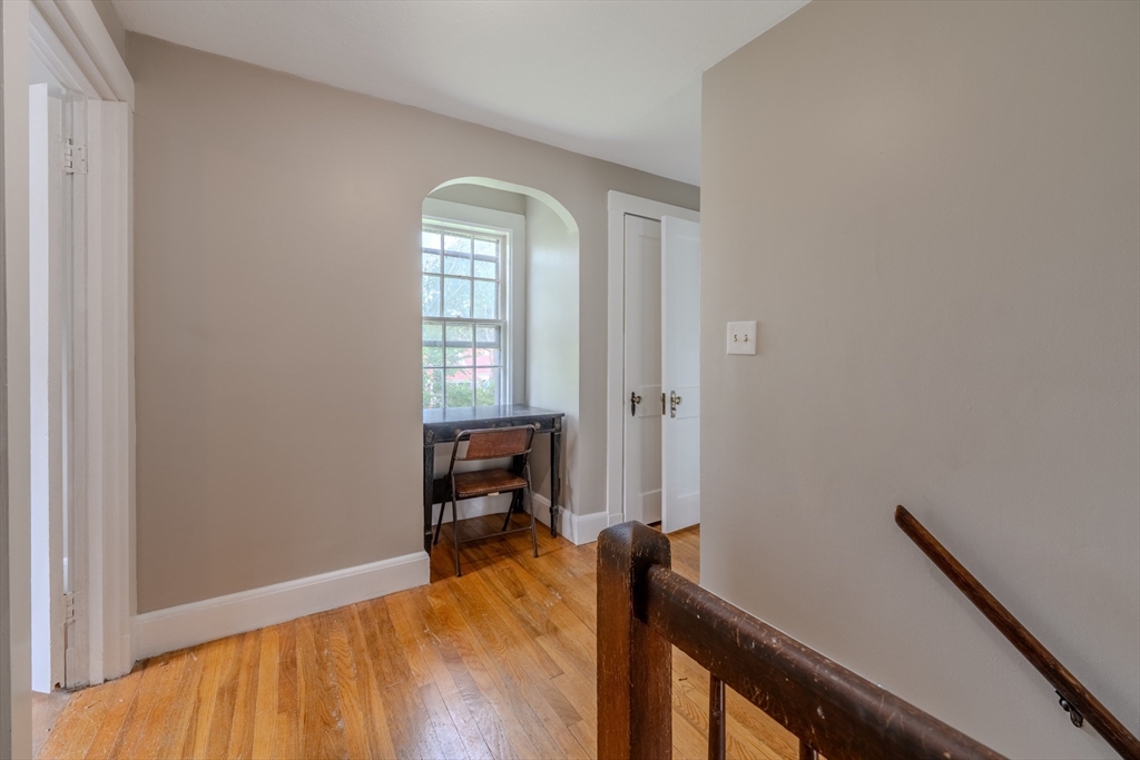Newton, Massachusetts, 02461, United States, 3 Bedrooms Bedrooms, ,2 BathroomsBathrooms,Residential,For Sale,1934671