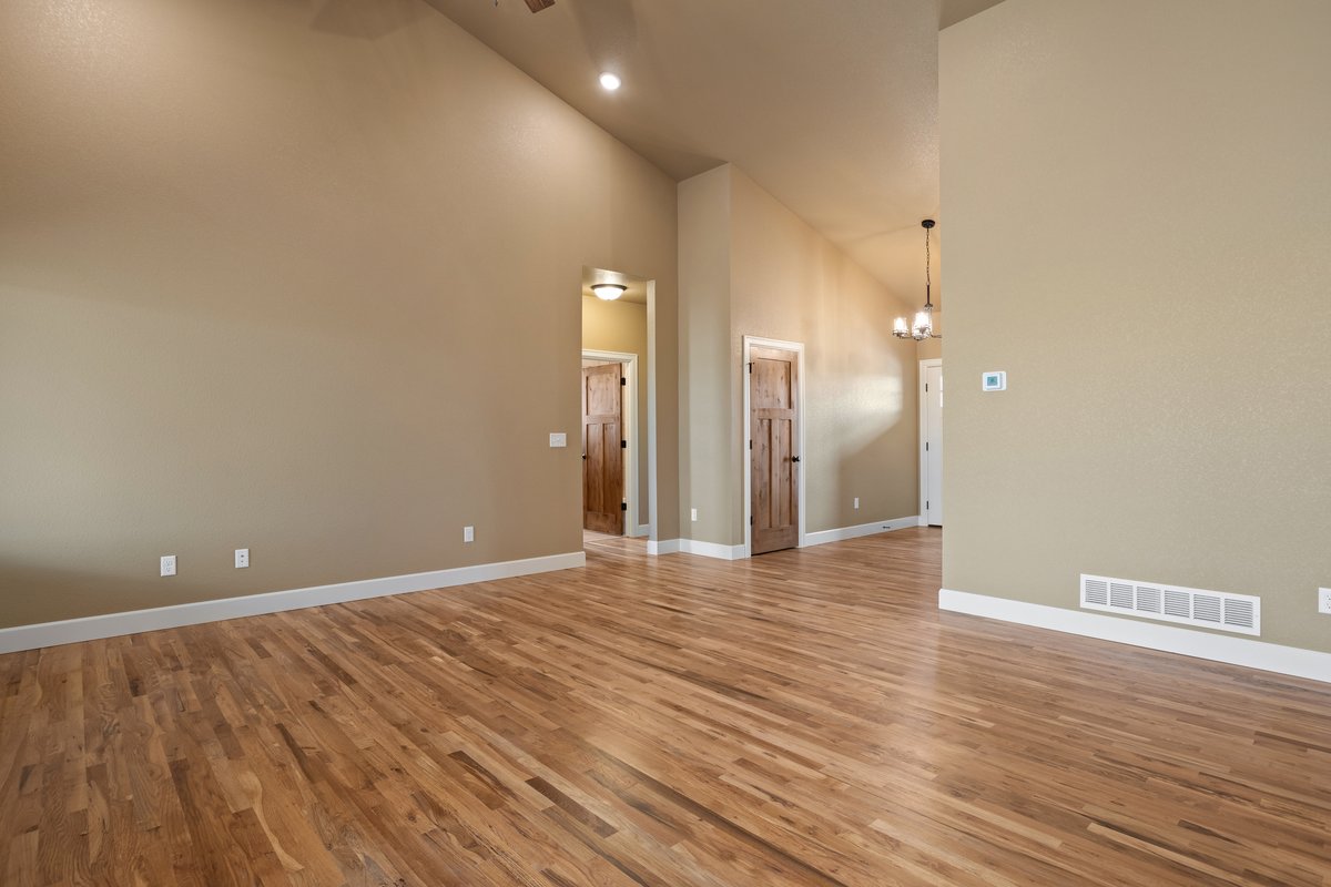 Cheyenne, Wyoming, 82009, United States, 3 Bedrooms Bedrooms, ,2 BathroomsBathrooms,Residential,For Sale,1905724