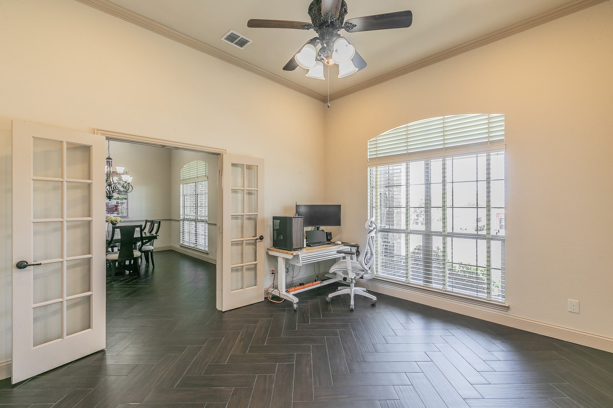 Fort Worth, Texas, 76179, United States, 5 Bedrooms Bedrooms, ,3 BathroomsBathrooms,Residential,For Sale,1980950