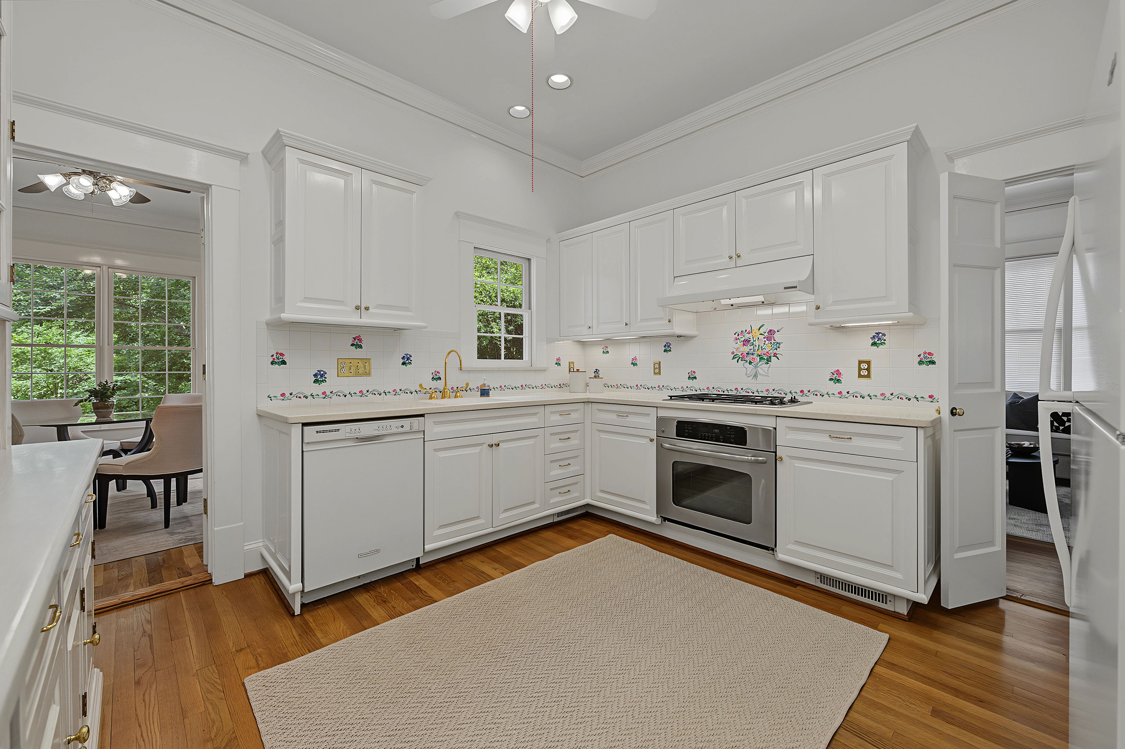  Enchanting 1920s Craftsman in an Ideal Virginia Highlands Location - 物件實景
